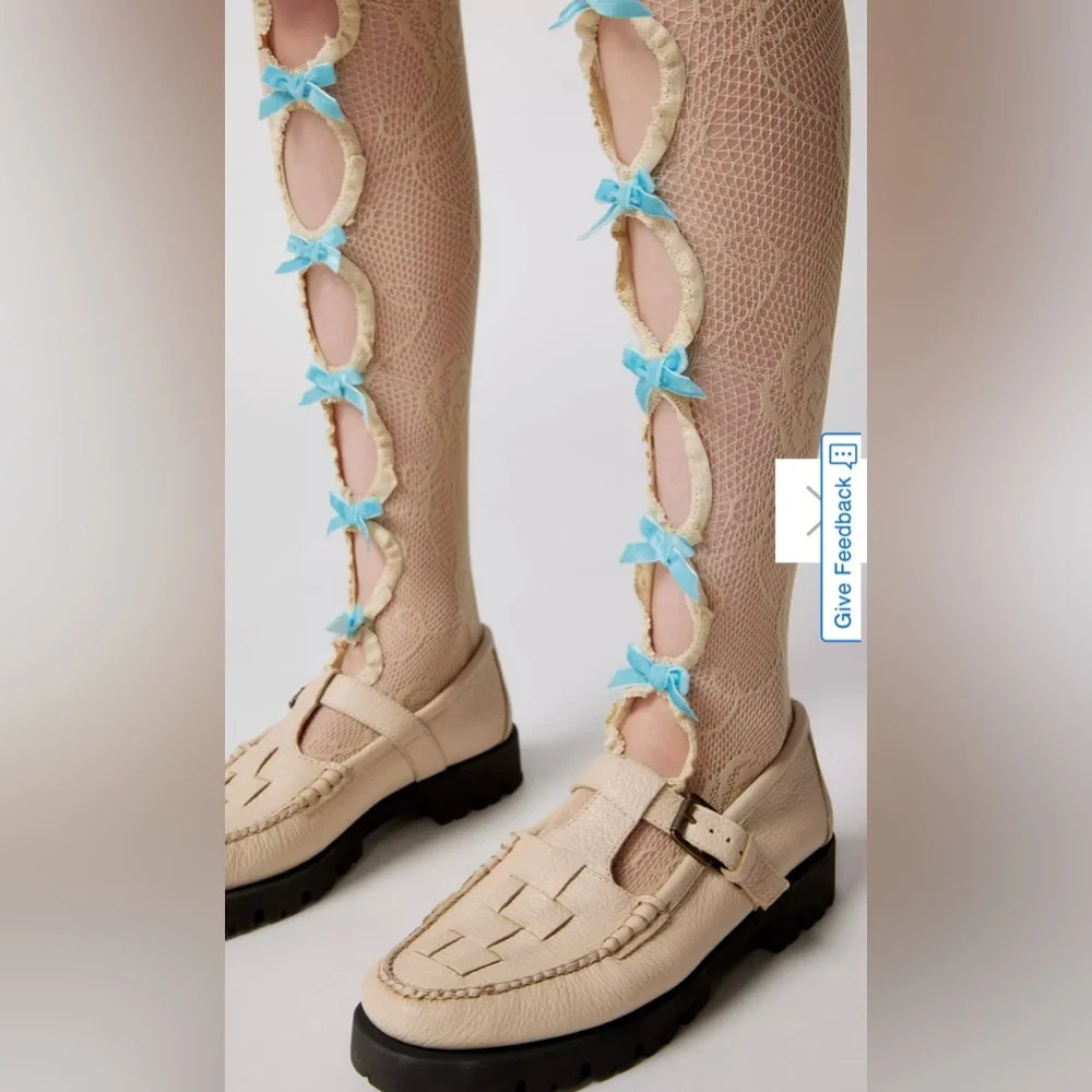 Urban outfitters Bow Cutout Rose Lace Tight beige cream blue velvet bows s/m